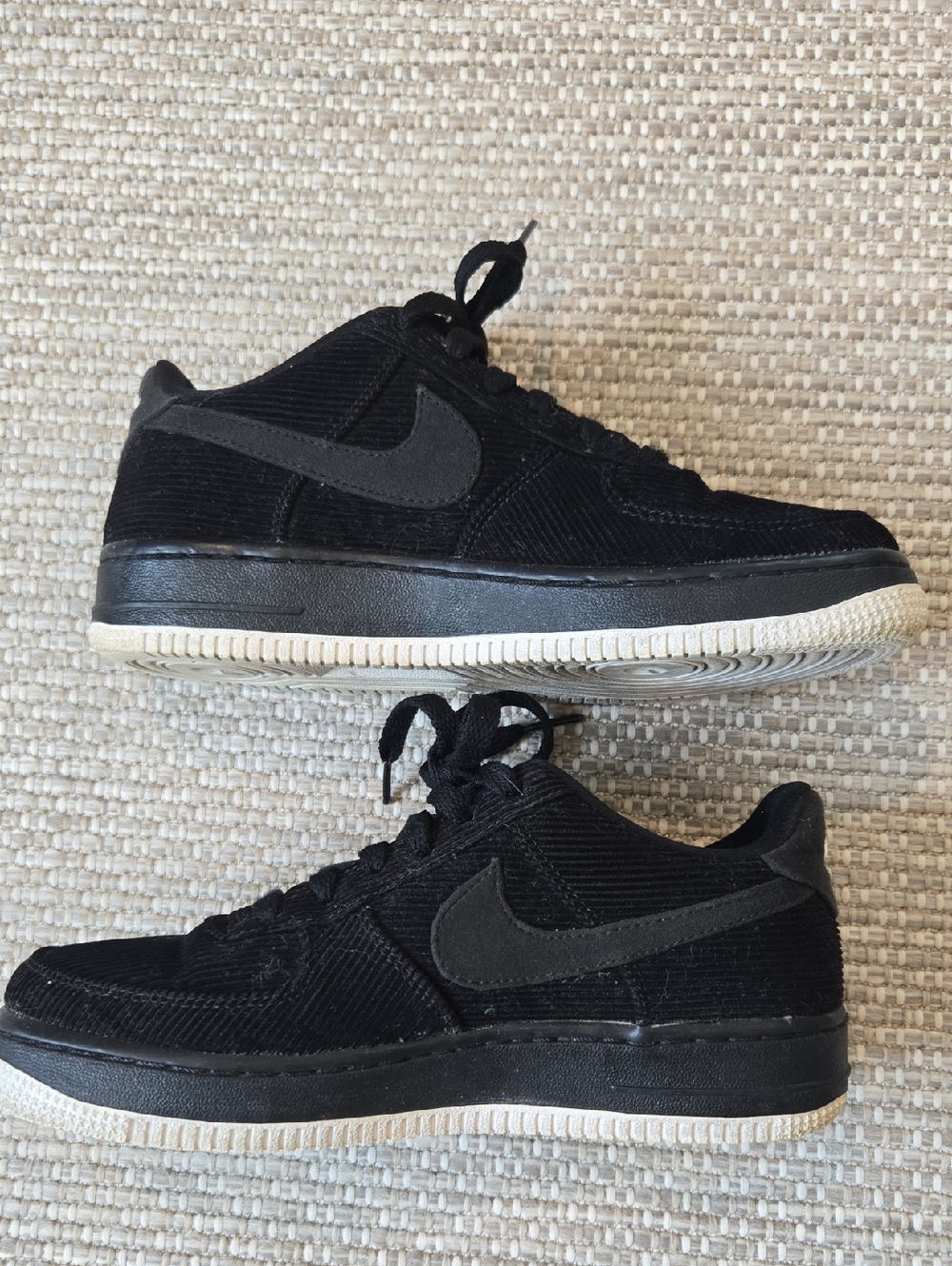 Nike Air Force 1 Black Corduroy 5.5Y - Picture 5 of 7